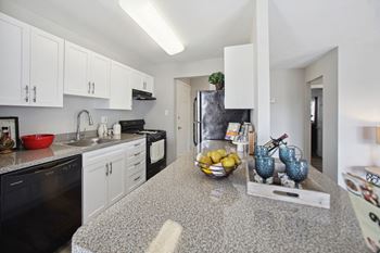 Renovated kitchens & bathrooms in select apartments*